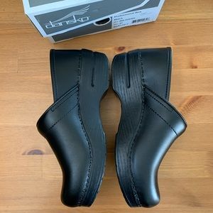 Dansko Professional Clogs 37